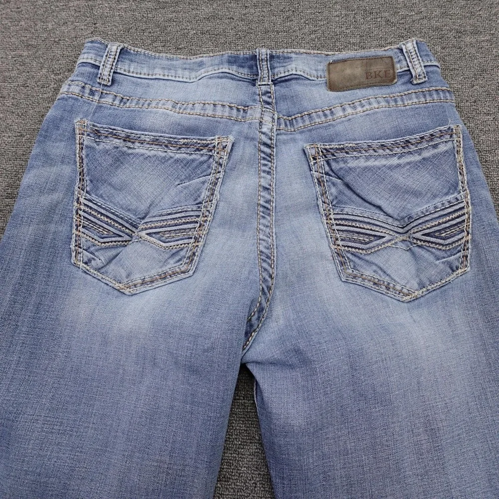 BKE Tyler Jeans Mens 34x31 Blue Light Wash Relaxed Straight Stretch Denim Pants